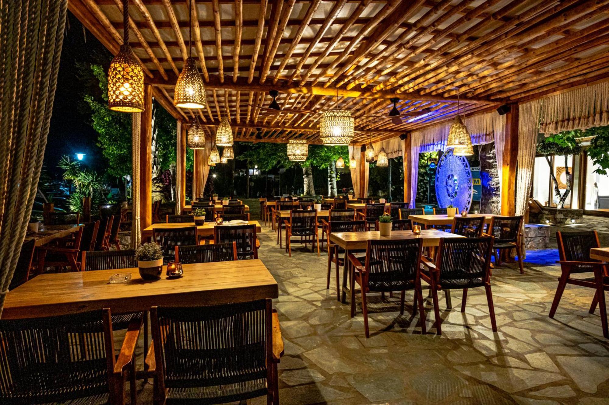 Natura Luxury Boutique Hotel Skopelos Loutraki  Екстериор снимка