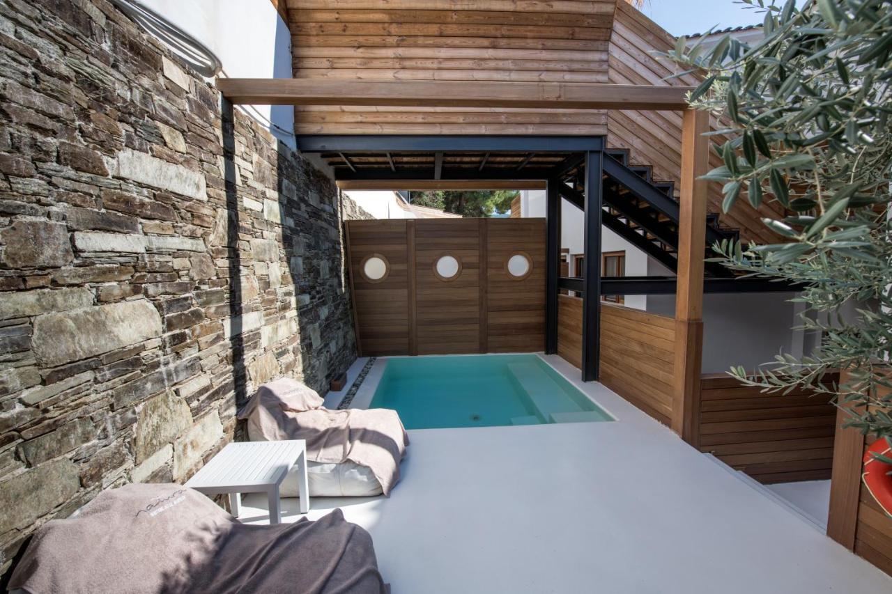 Natura Luxury Boutique Hotel Skopelos Loutraki  Екстериор снимка